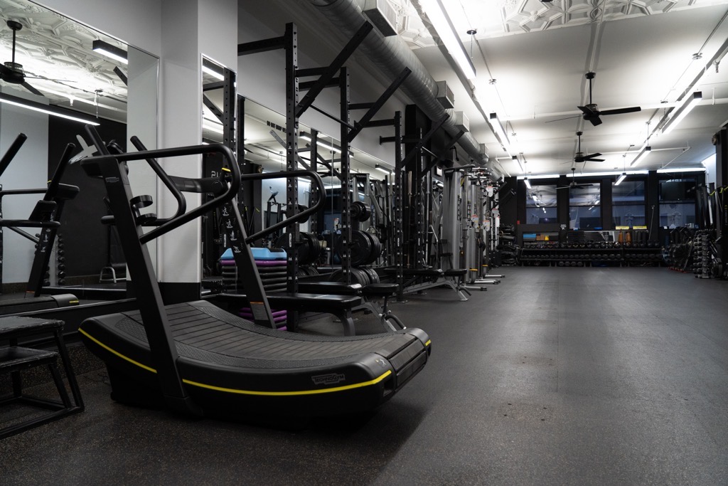Independent Gym: 1 East 28th Street, NYC.